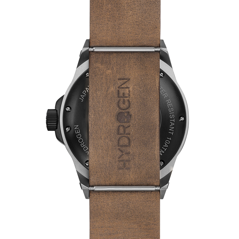 Montre Otto Chrono Silver Black Nato – Chronographe 2 Compteurs, Acier Noir & Argent, Cadran Fibre Carbone, Bracelet Cuir Marron